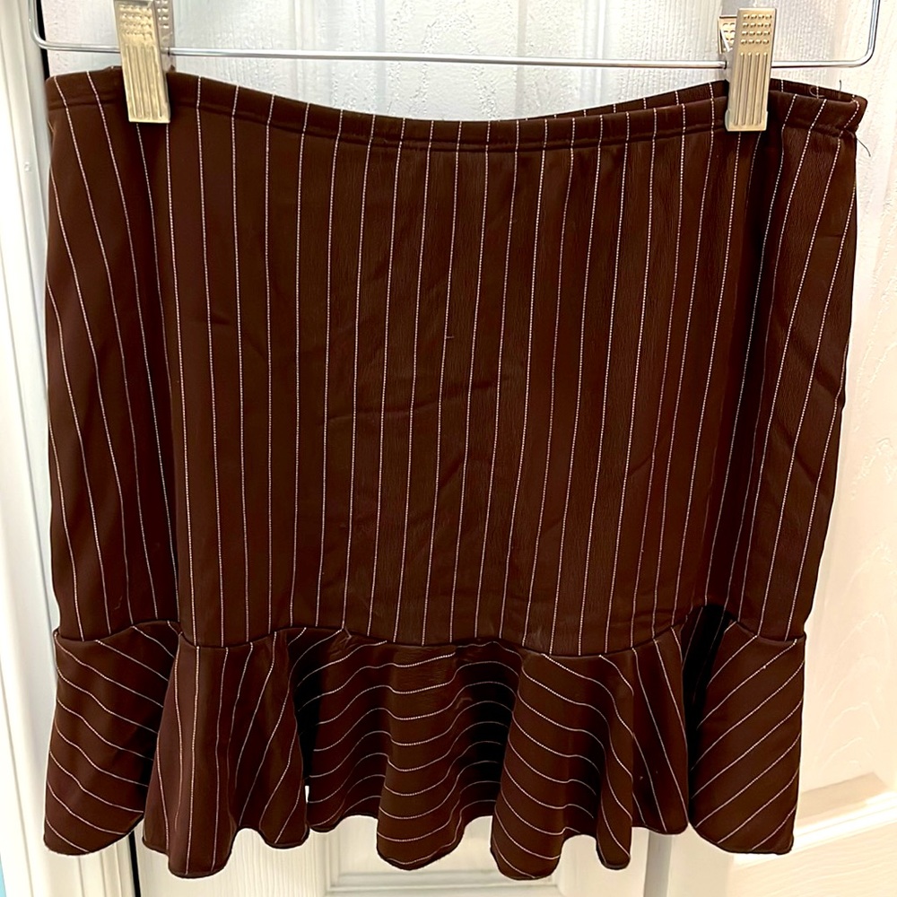 Skirt - Picture 2 of 2